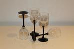 Luminarc-wijnglazen , 4 glazen met zwarte voet, Ophalen of Verzenden, Zo goed als nieuw, Overige typen