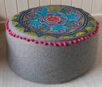 Fairtrade wollen poef Happinez, Ophalen of Verzenden, Zo goed als nieuw, Rond