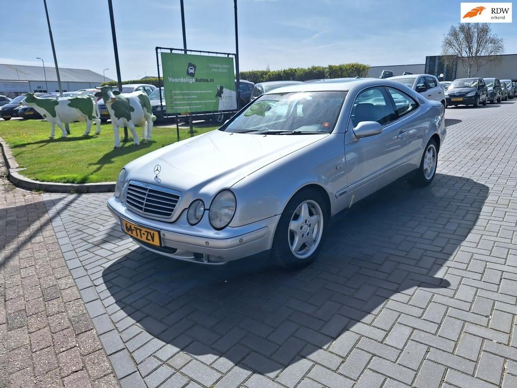 Mercedes-Benz CLK-klasse Coupé 320 Elegance / Vlotte auto /, Auto's, 745 kg, Achterwielaandrijving, Gebruikt, 4 stoelen