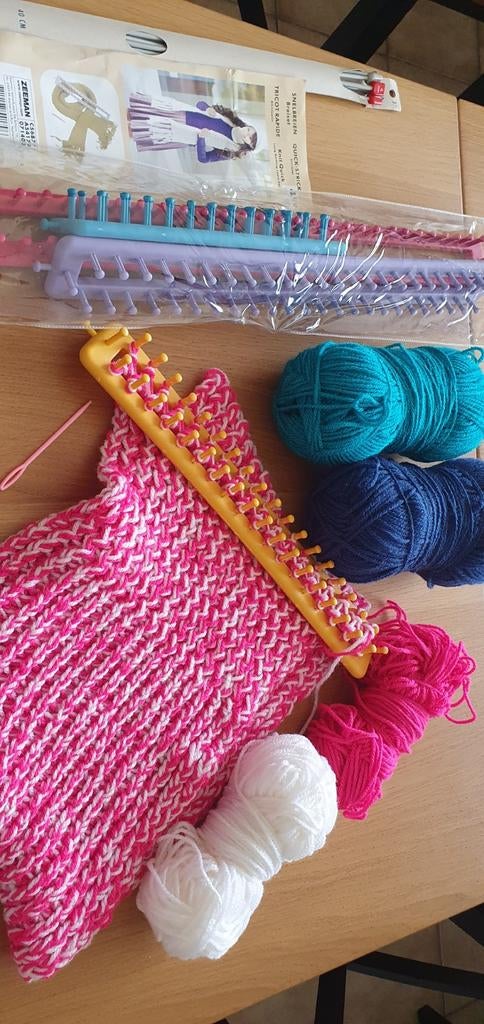 Zeeman Snelbreiset met wol en breipennen, Ophalen of Verzenden, Zo goed als nieuw, Breien, Overige typen