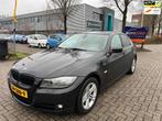 BMW 3-serie 318i Corporate Lease Luxury Line- LEDER !, Euro 5, Zwart, Bedrijf, Handgeschakeld