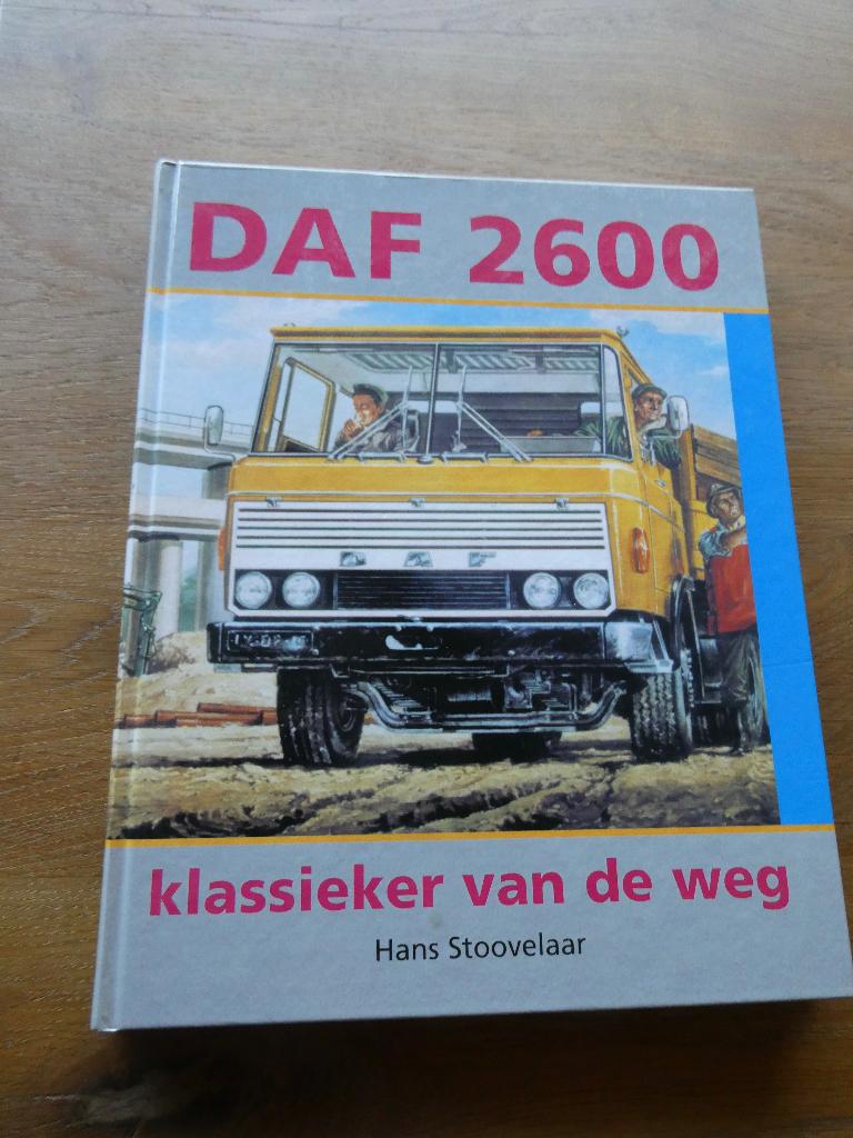 DAF 2600 Klasseker van de weg Boek, Ophalen of Verzenden, Zo goed als nieuw, Overige merken
