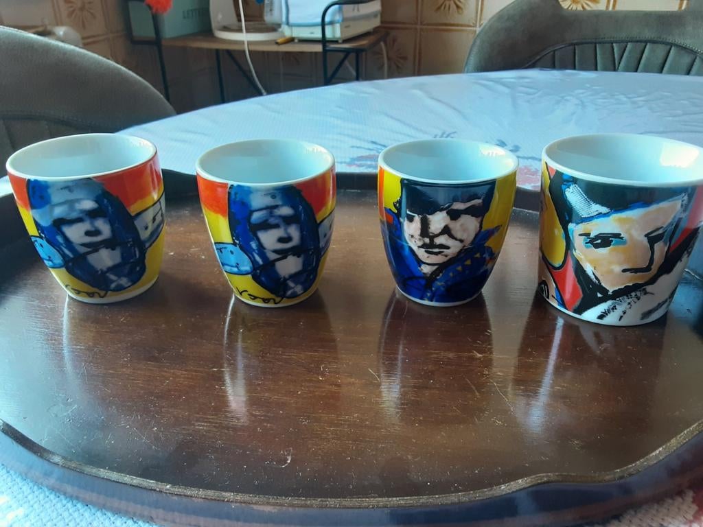 Herman brood mokken servies, Ophalen of Verzenden, Overige stijlen, Kop(pen) en/of Schotel(s)