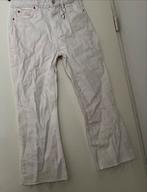 Witte flared jeans met gerafelde zoom maat 36  (nieuw), Kleding | Dames, Broeken en Pantalons, Ophalen of Verzenden, Nieuw
