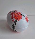 Metalen ei doosje met kersenbloesem decoratie, Ophalen of Verzenden