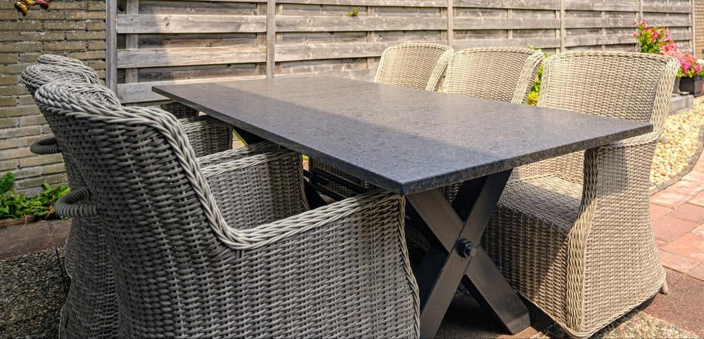Tuintafel Newcastle pearl black satinado met 6 diningstoelen, Tuin en Terras, Ophalen