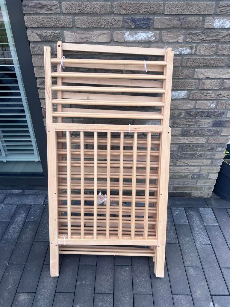 Houten ledikant, Ophalen, Zo goed als nieuw, Ledikant