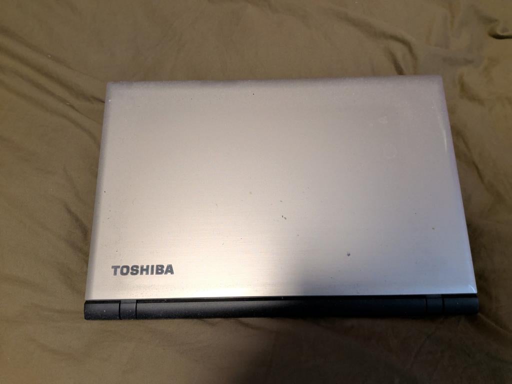Toshiba laptop i5, Computers en Software, Windows Laptops, Ophalen of Verzenden