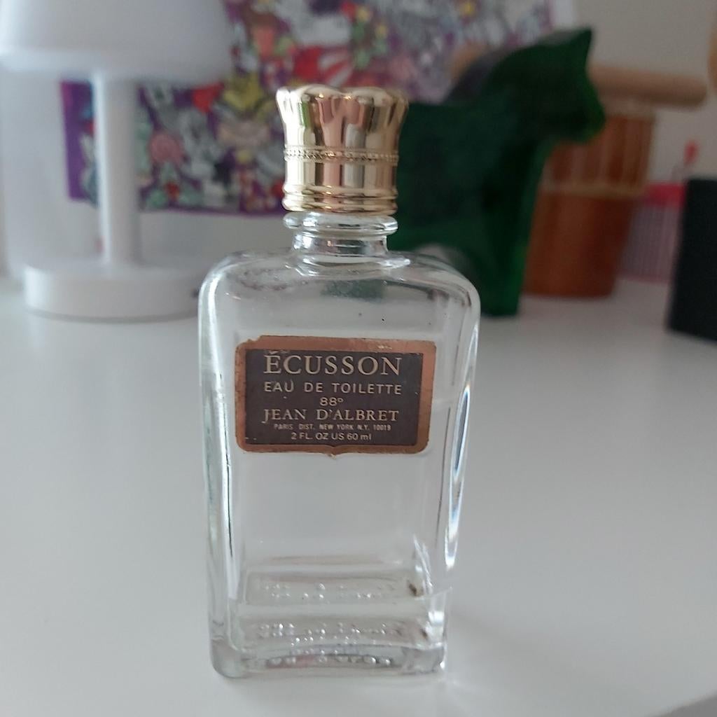 Ecusson Jean d'Albret, Verzamelen, Parfumverzamelingen, Ophalen of Verzenden, Zo goed als nieuw, Parfumfles, Gevuld