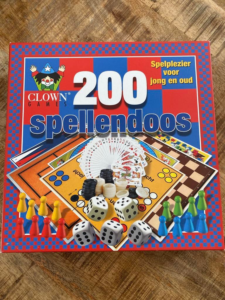 200 spellendoos met gebruiksaanwijzing, Hobby en Vrije tijd, Gezelschapsspellen | Bordspellen, Vijf spelers of meer, Ophalen of Verzenden