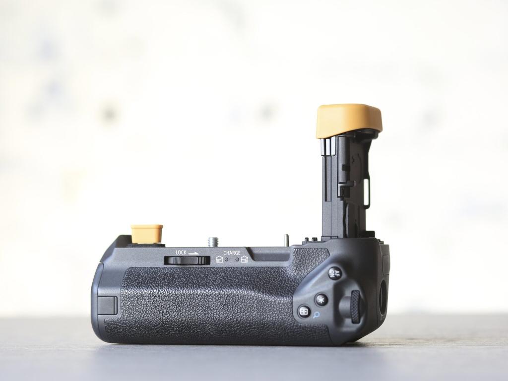 Canon BG-E22 Battery Grip, Niet ingevuld, Verzenden, Niet ingevuld, Zo goed als nieuw