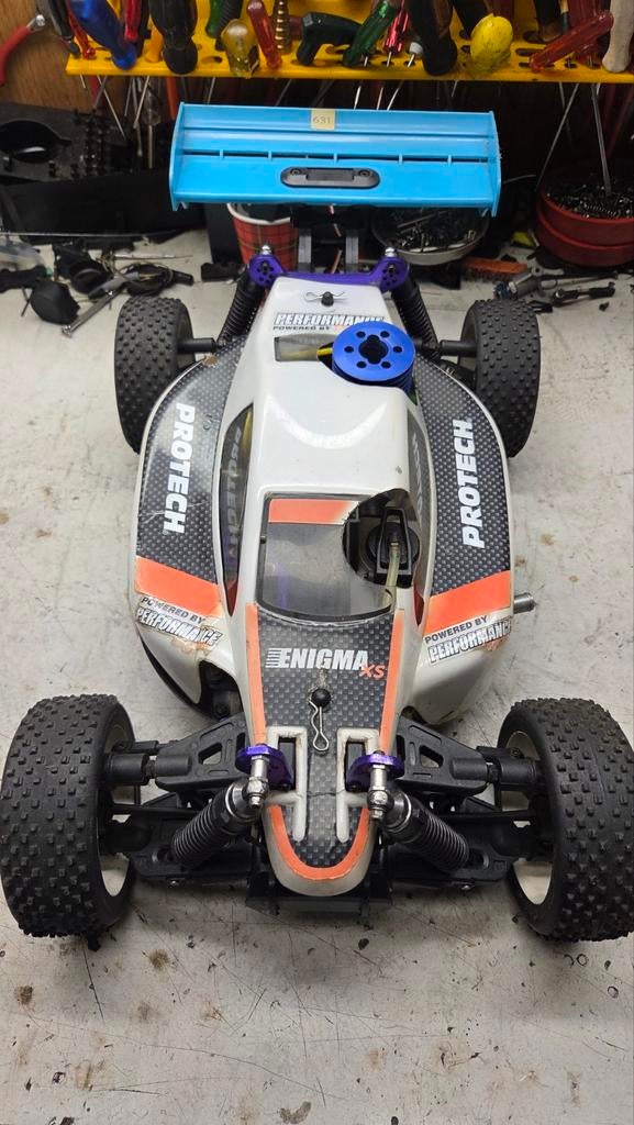 Te koop mooie protech enigma, Hobby en Vrije tijd, Modelbouw | Radiografisch | Auto's, Gebruikt, Auto offroad, Ophalen of Verzenden