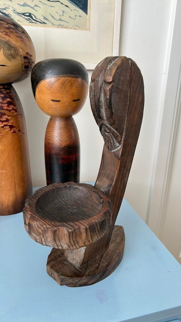 Uniek stukje folkart houtsnijwerk spiritueel man kandelaar, Ophalen of Verzenden
