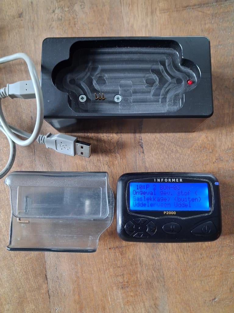 Informer pro pager inclusief programeerset, Telecommunicatie, Scanners, Ophalen of Verzenden, Gebruikt, Minder dan 30 kanalen