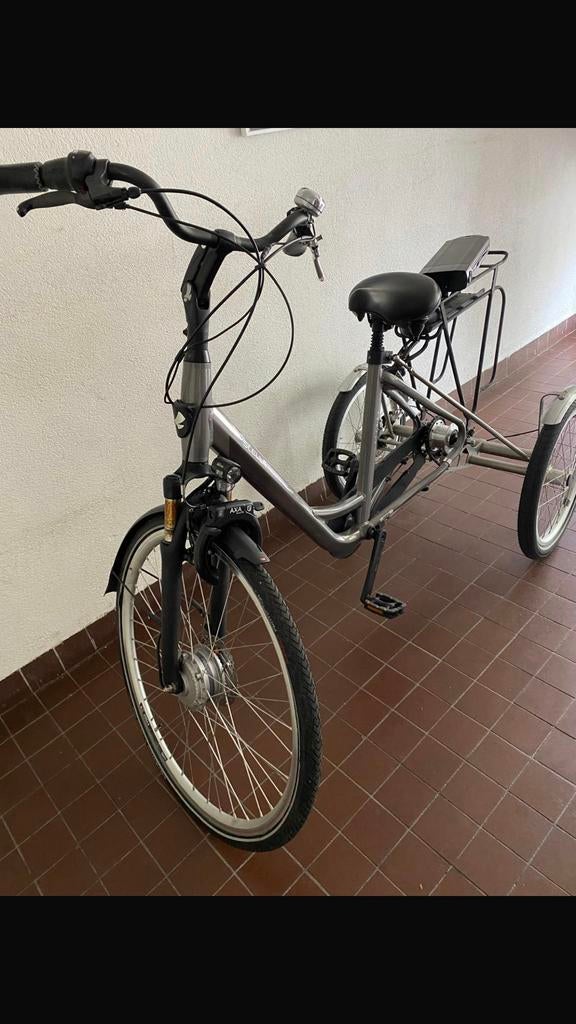 Stella driewieler e-bike - Comfortabel en stabiel, Fietsen en Brommers, Ophalen, Zo goed als nieuw, Velgrem