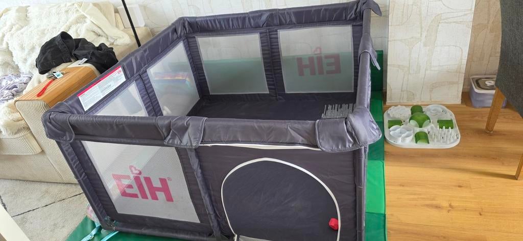 Grote grondbox voor baby's en kleine kinderen (1.80x1.80m), Kinderen en Baby's, Ophalen, Zo goed als nieuw, Rechthoekig