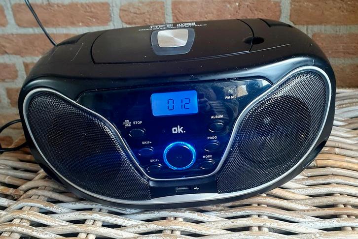 Draagbare soundmachine van het merk OK radio cd mp3 speler, Audio, Tv en Foto, Cd-spelers, Zo goed als nieuw, Overige merken, Draagbaar