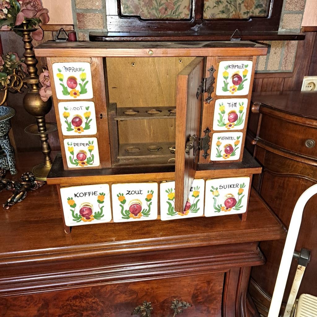 Antieke Boeren Keuken Kruidenkast met Porseleinen Potjes, Hout, Ophalen of Verzenden, Bruin, Overige typen
