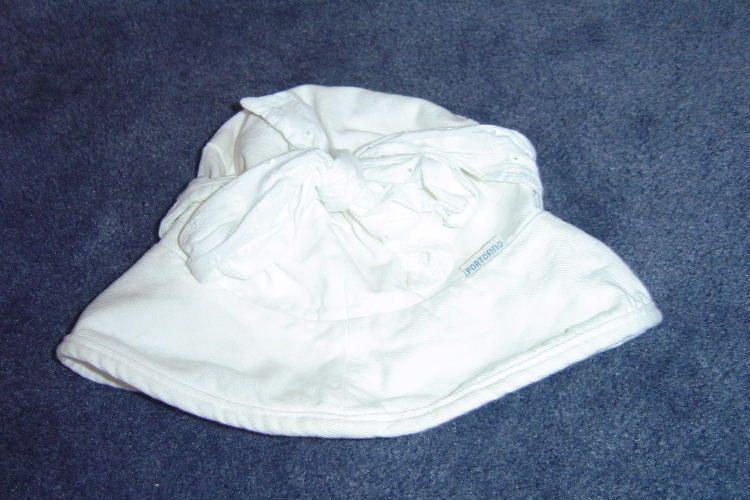 leuk wit meisjeshoedje van PORTOFINO ( maat 1 ), Gebruikt, Meisje, Hoed, Ophalen of Verzenden