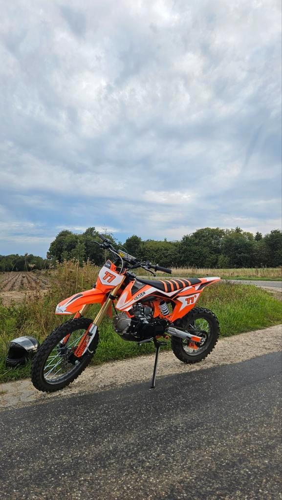 Ultra Crossmotor 125cc, Fietsen en Brommers, Brommers | Crossbrommers, Zo goed als nieuw, Overige merken, Ophalen