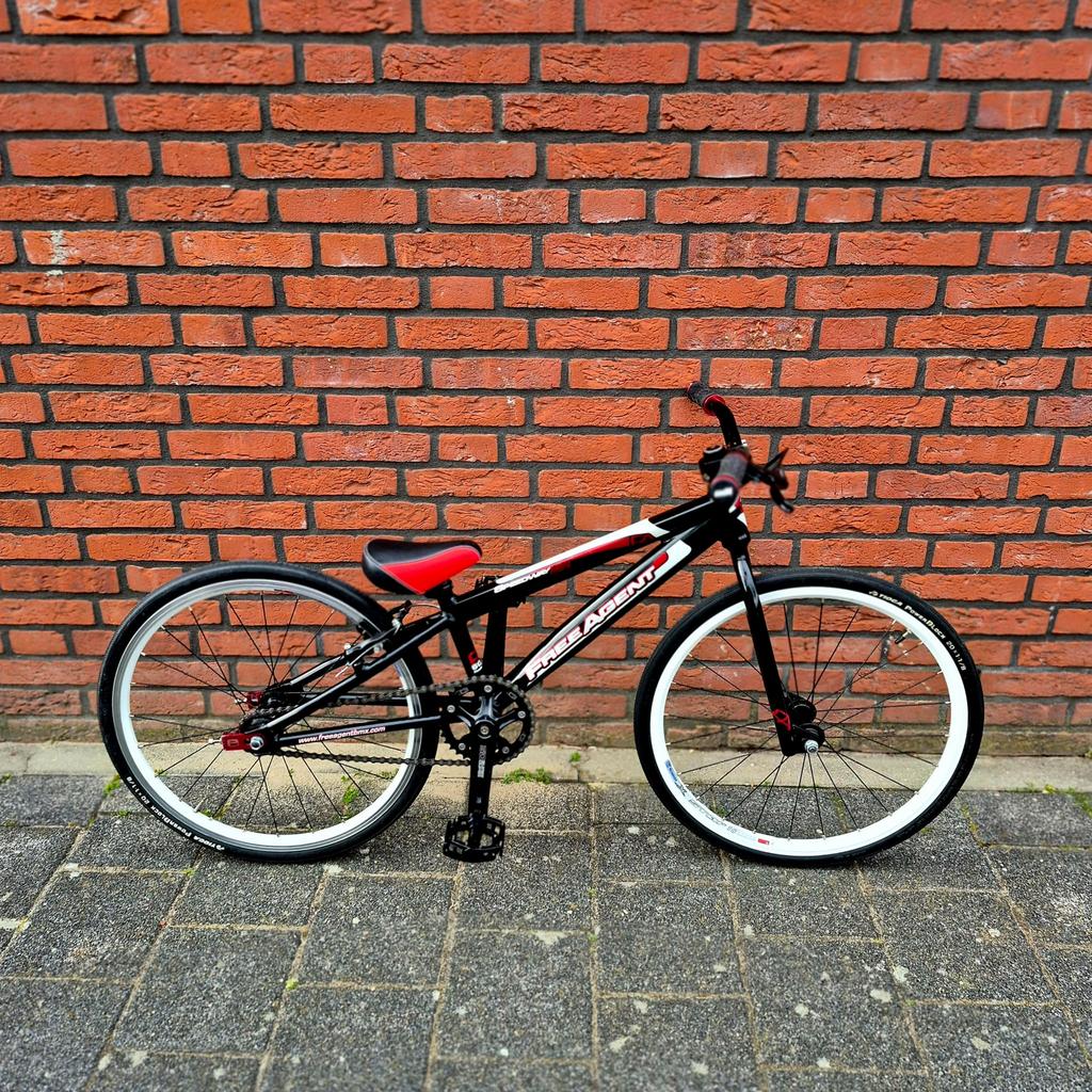 FREEAGENT MINI, Fietsen en Brommers, Fietsen | Crossfietsen en BMX, Ophalen, Aluminium, Zo goed als nieuw, V-brakes