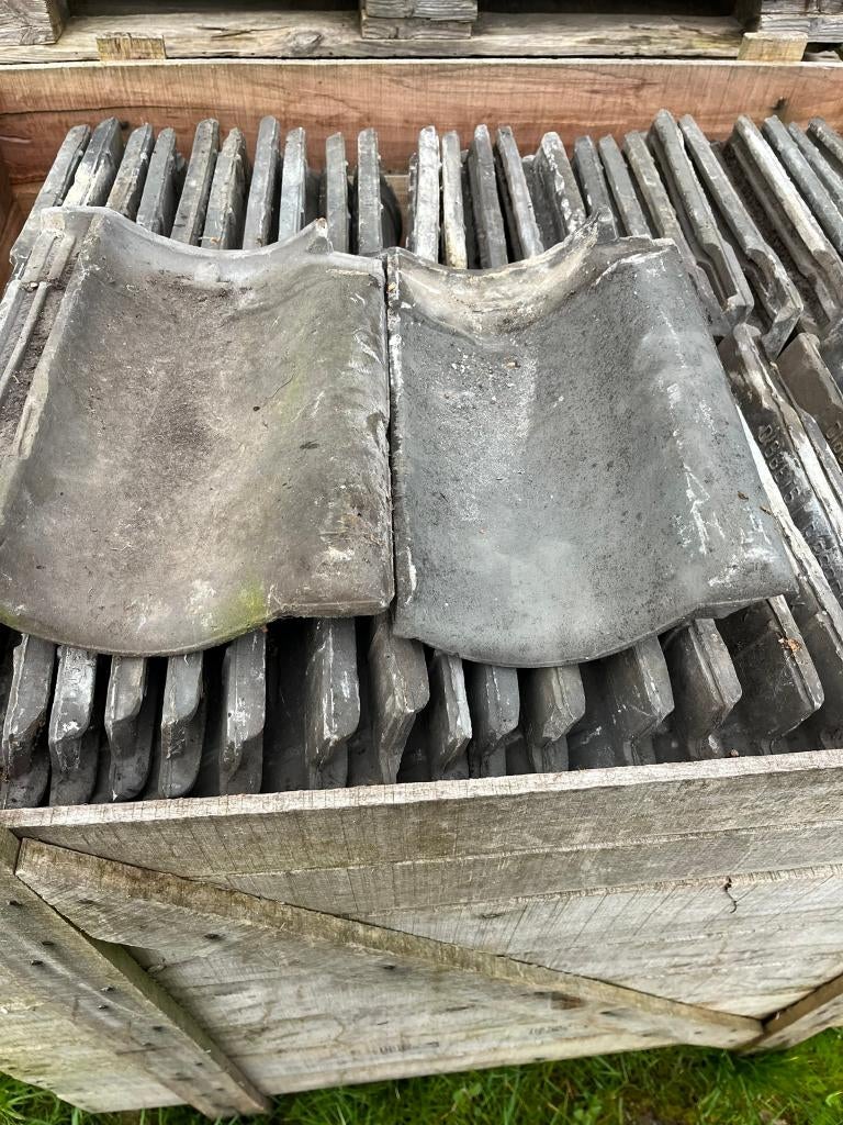 Dakpannen  Dibbets OVH, Ophalen, Steen of Klei, Dakpannen, Grijs