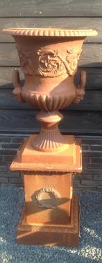Gietijzeren pot en sokkel baardman., Ophalen, Nieuw