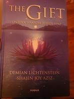 Shajen Joy Aziz - The Gift, Ophalen, Achtergrond en Informatie, Zo goed als nieuw, Shajen Joy Aziz; Demian Lichtenstein