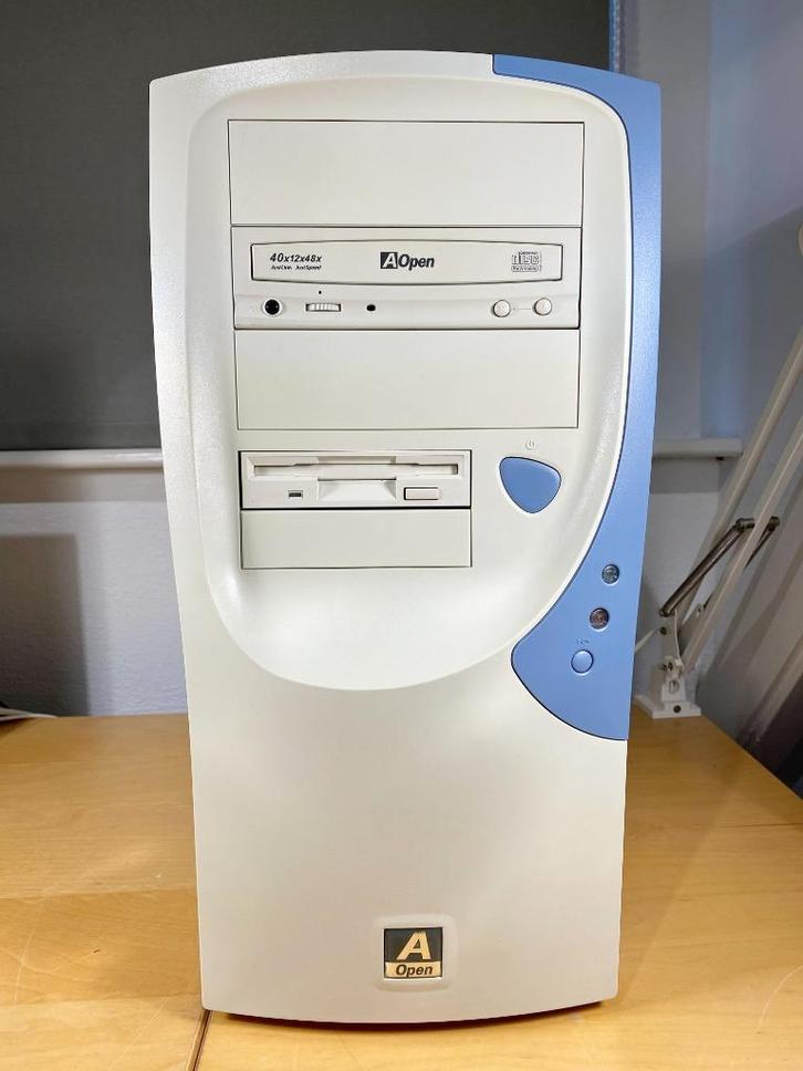 Intel Celeron (Pentium III) 1.4Ghz Tualatin systeem s370, Computers en Software, Vintage Computers, Ophalen of Verzenden