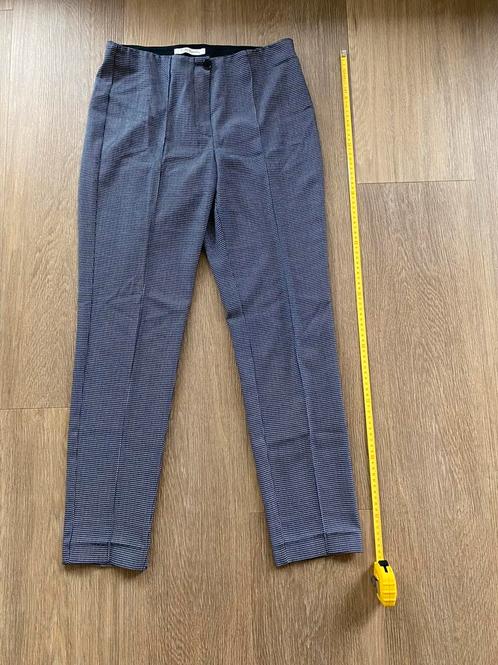 Mooie broek van Betty Barclay mt 38 donkerblauw met wit zgan, Kleding | Dames, Broeken en Pantalons, Zo goed als nieuw, Maat 38/40 (M)