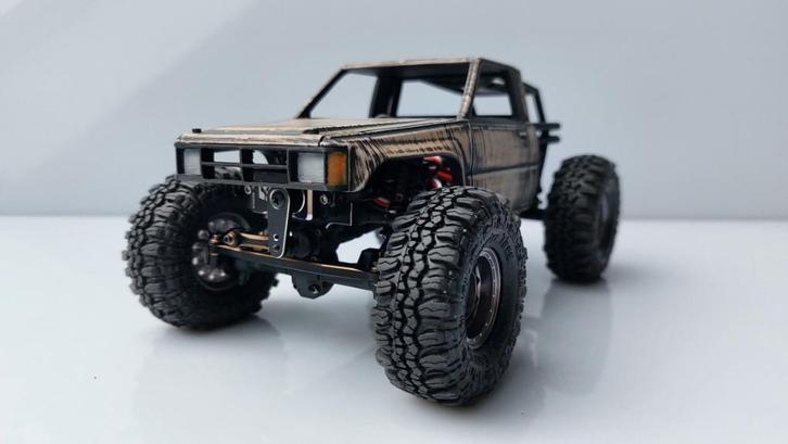 Axial SCX24 Toyota hardbody crawler (geen TRX-4M / FCX24), Hobby en Vrije tijd, Modelbouw | Radiografisch | Auto's, Gebruikt, Auto offroad