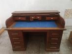Antiek bureau met rolluik, Ophalen