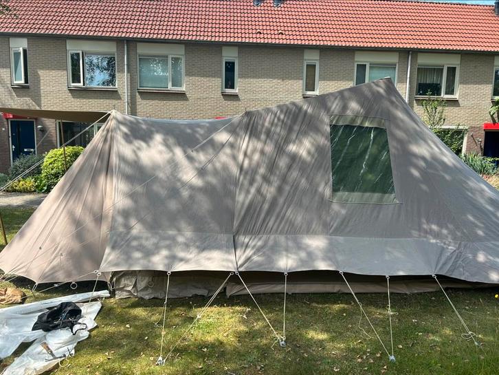Piramide tent, Caravans en Kamperen, Tenten, tot en met 6, Gebruikt, Ophalen
