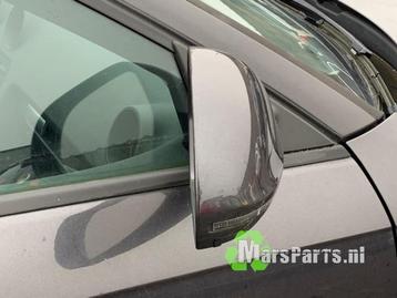 Buitenspiegel rechts van een Audi A3 beschikbaar voor biedingen