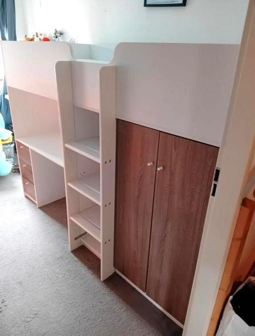 Gratis hoogslaper met bureau en kleren kast, Kinderen en Baby's, Kinderkamer | Stapelbedden en Hoogslapers, Gebruikt, Hoogslaper