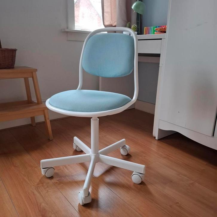 Kinderbureaustoel - Lichtblauw, Huis en Inrichting, Bureaustoelen, Zo goed als nieuw, Bureaustoel, Blauw, Ophalen
