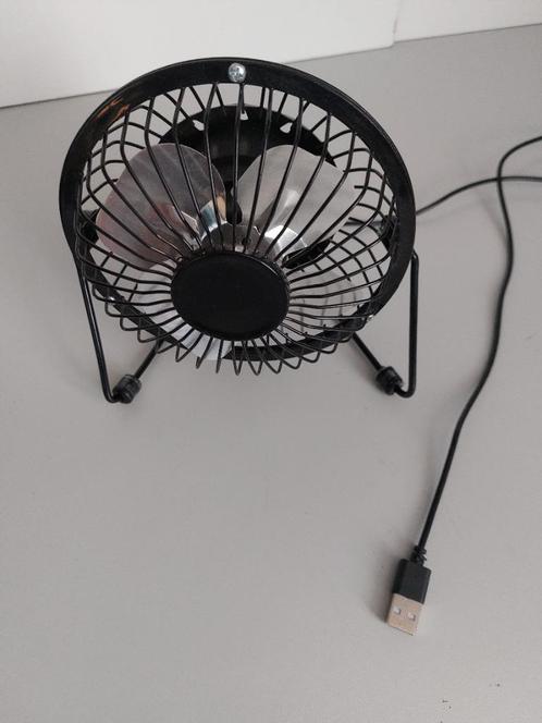 Bureau ventilator met USB-aansluiting (z.g.a.n.), Huis en Inrichting, Bureaus, Zo goed als nieuw, Elektrisch, Ophalen of Verzenden
