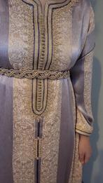 Prachtige Kaftan te huur/ jawhara, Maat 38/40 (M), Paars, Ophalen of Verzenden, Zo goed als nieuw