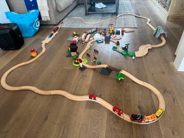 Grote set Brio treinen, diverse treinen & accessoires. beschikbaar voor biedingen