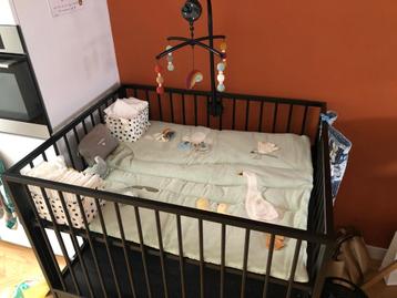 Box Coming Kids | zwart | met lade en pootjes | incl matras beschikbaar voor biedingen
