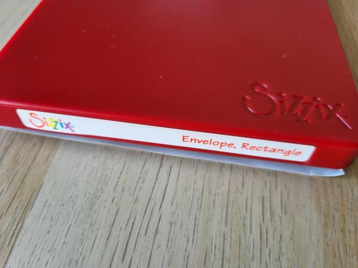 Sizzix Bigz Red Die Rectangle Envelope #654444 *laatste, Hobby en Vrije tijd, Scrapbooking, Zo goed als nieuw, Frame of Mal, Sizzix