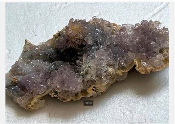 Amethist Roos bijzonder Mineraal met prachtige “bloem roos” beschikbaar voor biedingen