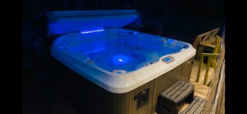Jacuzzi J-480 beschikbaar voor biedingen