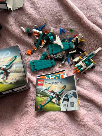 Lego Technic 42117 Race Vliegtuig - Onderdelen beschikbaar voor biedingen