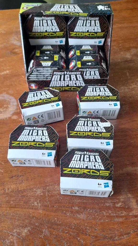 Hasbro Power Rangers Micro morphers zords display 13 stuks, Verzamelen, Poppetjes en Figuurtjes, Nieuw, Ophalen of Verzenden