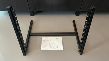 19" Desktop Stand - König & Meyer beschikbaar voor biedingen
