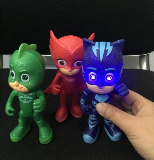 Super PJ MASKS Lighting Heroes(w/light) € 15,95 p/st, Kinderen en Baby's, Speelgoed | Actiefiguren, Nieuw, Verzenden