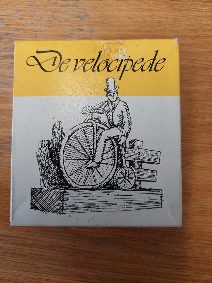 De Velcipede fiets beeldje, Verzamelen, Beelden en Beeldjes, Nieuw, Overige typen, Ophalen of Verzenden