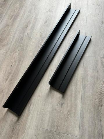 Foto planken zwart 5x 115cm en 17x 55cm beschikbaar voor biedingen