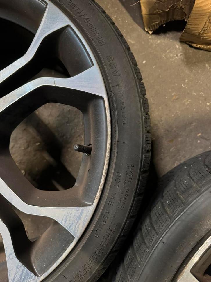 Clio 4 RS velgen met winterbanden, Auto-onderdelen, Banden en Velgen, Banden en Velgen, Winterbanden, 18 inch, 205 mm, Personenwagen